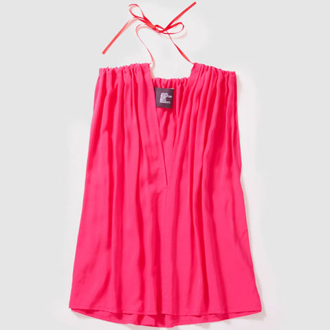 CRUBA Drawstring Top, Magenta, Viscose Top, Sommertop, Damenmode, Nachhaltige Mode, Fair fashion, Fair trade, Eco-friendly, Made in Europe, Female empowerment, Handmade, Handcrafted - SHOP NOW - the wearness online-shop - ETHICAL & SUSTAINABLE FASHION