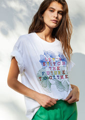 ANTONIA ZANDER Besticktes T-shirt, GOTS-zertifizierte Baumwolle & Druck, T-Shirt-Projekt hat ein positives Bewusstsein: fair und transparent in Portugal hergestellt, streng nach sozialen und ökologischen Standards (GOTS). Schuldfrei cool aussehen, weiß, fair, nachhaltig