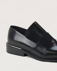 ESSĒN Schicke schwarze Loafer , minimale, zeitlose Silhouette, vielseitiger Slip-on-Stil, gepolstertes Fußbett, schwarz, fair, nachhaltig