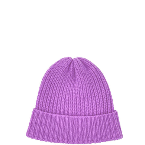 PETITE CALIN Kaschmir Mütze, Lilac, Cashmere beanie, Sustainable cashmere, Kaschmir, Mütze, Handmade, Zero waste, Fair trade, Organic, Handcrafted, Handmade, Made in Europe, Made in Germany, Female Empowerment, Shop now - the wearness online-shop - ETHICAL & SUSTAINABLE LUXURY FASHION 